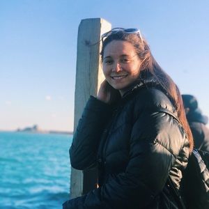 Meet your Posher, Val